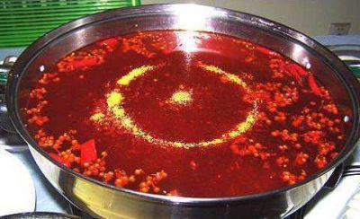 重慶火鍋底料加工廠，這樣吃火鍋，大寫的“瘦”